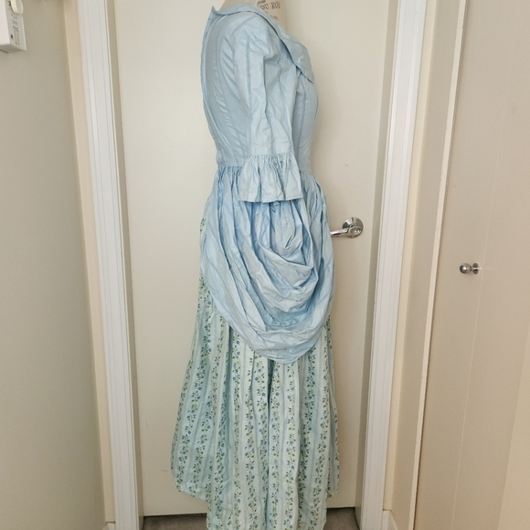 Antique Colonial Fronteer Floral Dress - Picture 4 of 15